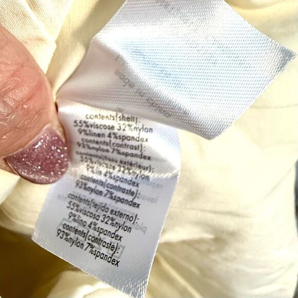 NWT WeWoreWhat Ivory Lace Trim Peplum Rose Print Corset Mini Dress.  Size 2 - Picture 7 of 8